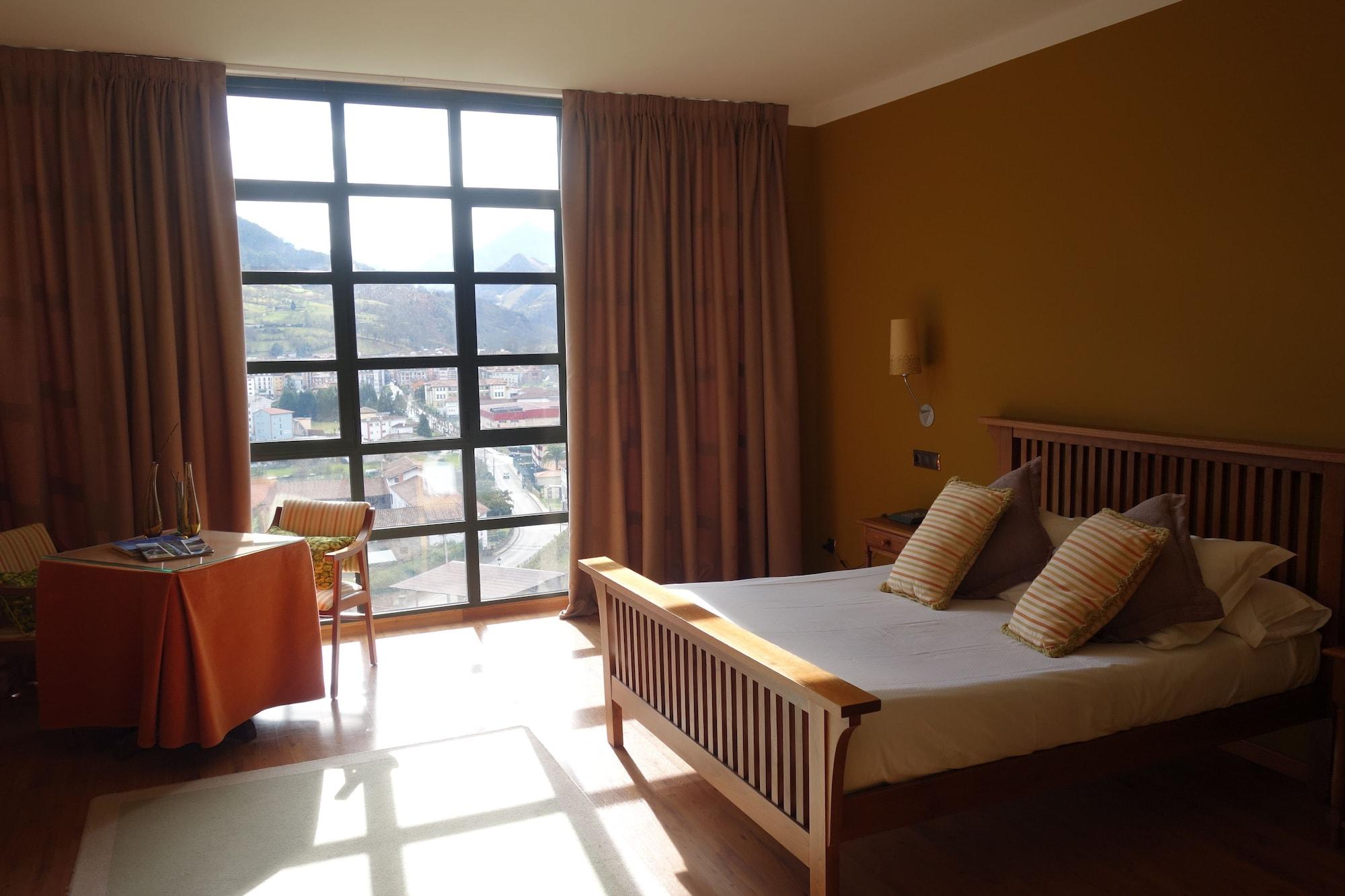 Hotel Mirador De La Cepada Onís Buitenkant foto